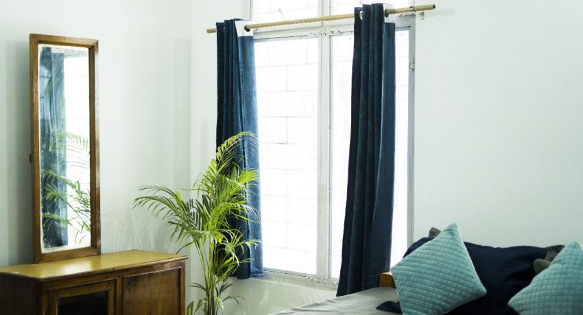 Room 1 - First Floor- Deluxe King Size Bedroom