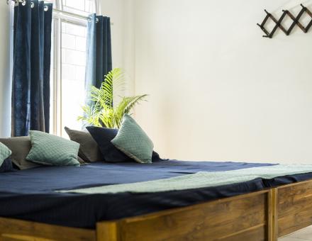 Room 3 - First Floor- King Size bedroom